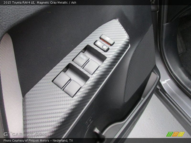 Magnetic Gray Metallic / Ash 2015 Toyota RAV4 LE