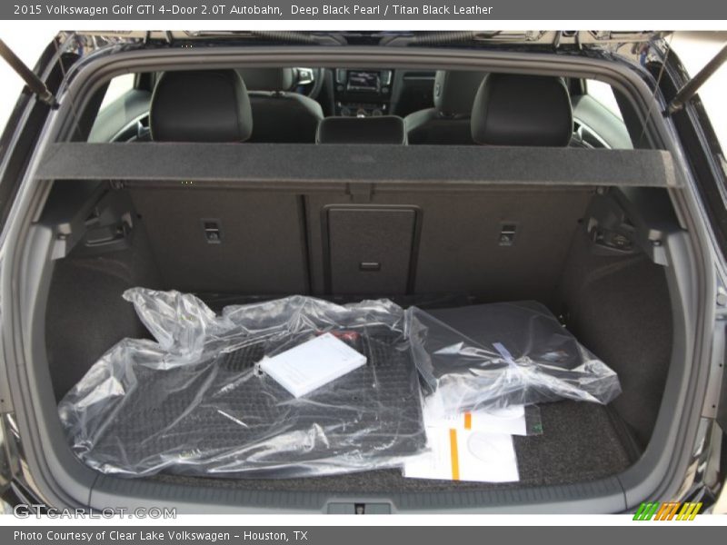 Deep Black Pearl / Titan Black Leather 2015 Volkswagen Golf GTI 4-Door 2.0T Autobahn