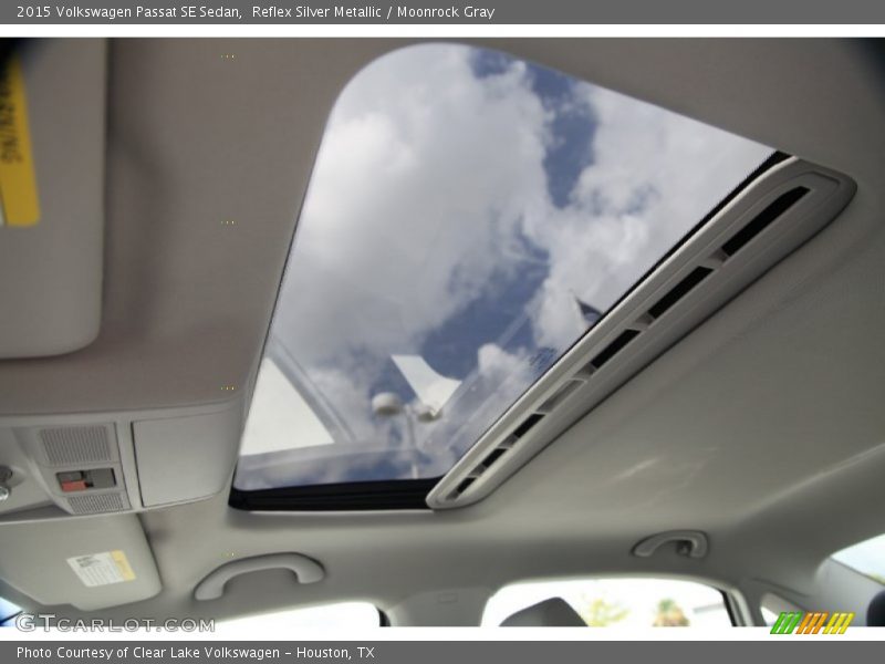 Reflex Silver Metallic / Moonrock Gray 2015 Volkswagen Passat SE Sedan