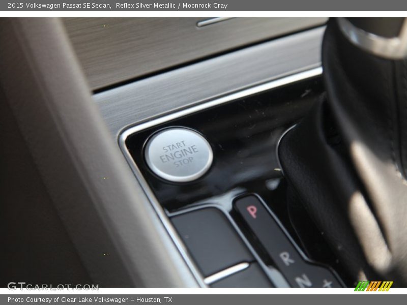 Reflex Silver Metallic / Moonrock Gray 2015 Volkswagen Passat SE Sedan
