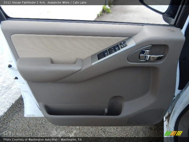 Avalanche White / Cafe Latte 2012 Nissan Pathfinder S 4x4