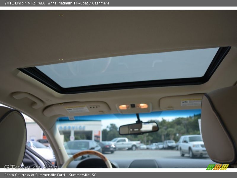 White Platinum Tri-Coat / Cashmere 2011 Lincoln MKZ FWD