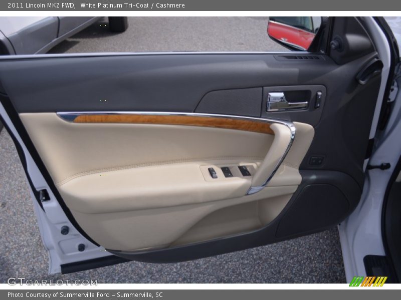 White Platinum Tri-Coat / Cashmere 2011 Lincoln MKZ FWD