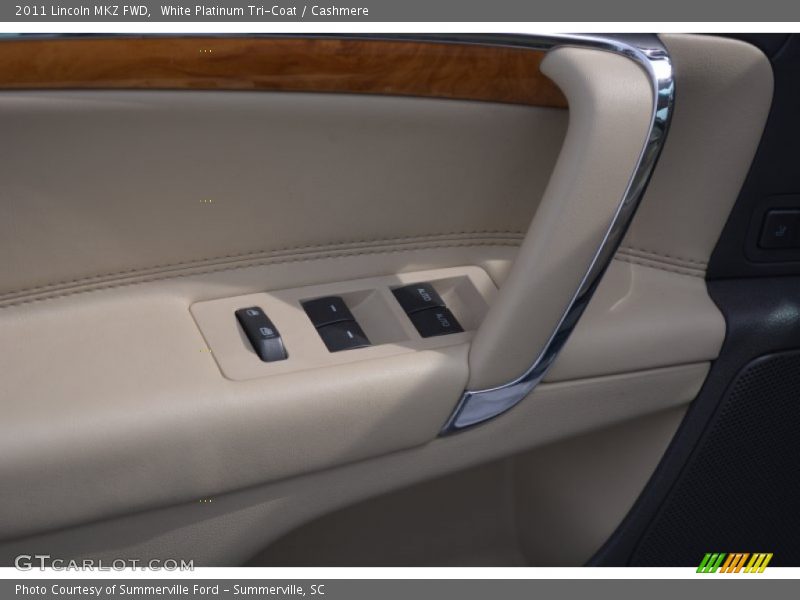 White Platinum Tri-Coat / Cashmere 2011 Lincoln MKZ FWD