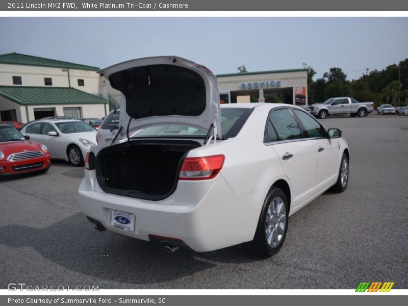 White Platinum Tri-Coat / Cashmere 2011 Lincoln MKZ FWD
