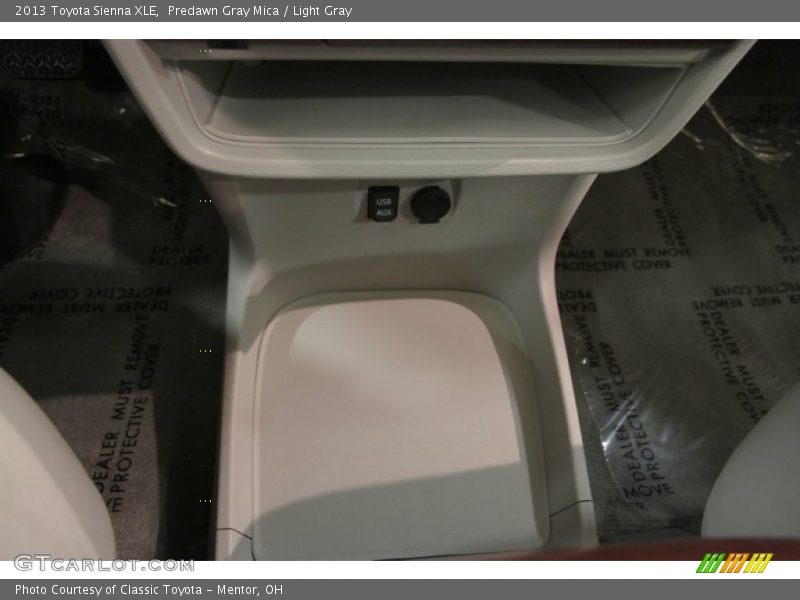 Predawn Gray Mica / Light Gray 2013 Toyota Sienna XLE