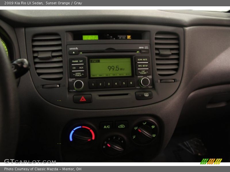 Controls of 2009 Rio LX Sedan