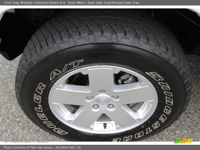 Stone White / Dark Slate Gray/Medium Slate Gray 2010 Jeep Wrangler Unlimited Sahara 4x4