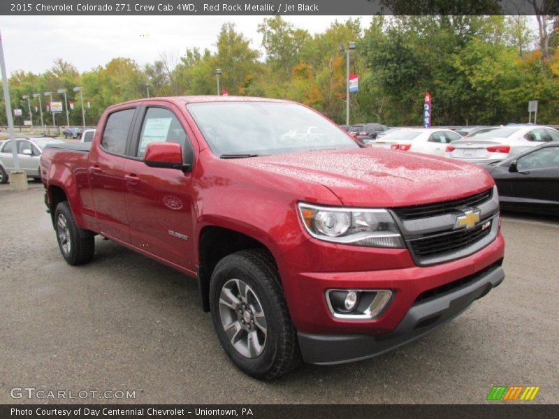 Front 3/4 View of 2015 Colorado Z71 Crew Cab 4WD