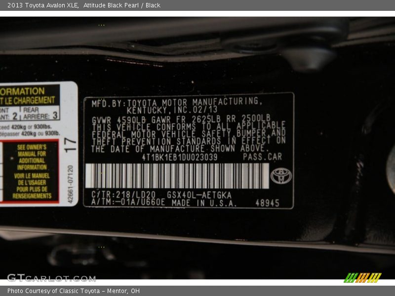 Attitude Black Pearl / Black 2013 Toyota Avalon XLE