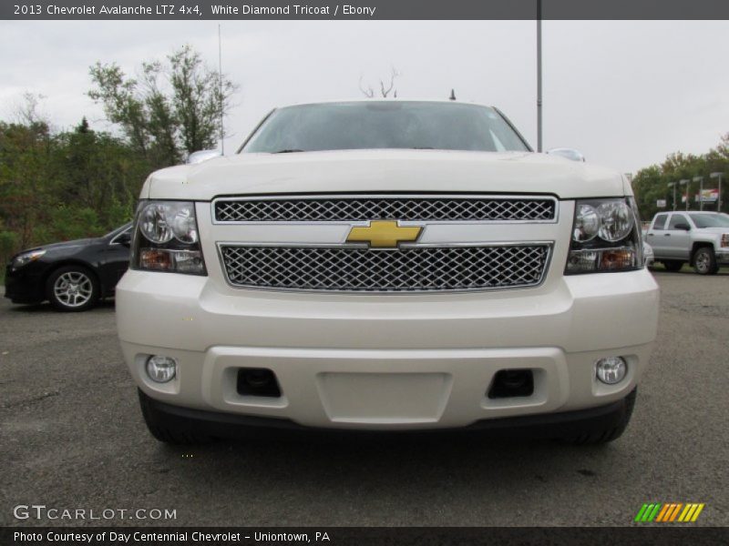 White Diamond Tricoat / Ebony 2013 Chevrolet Avalanche LTZ 4x4