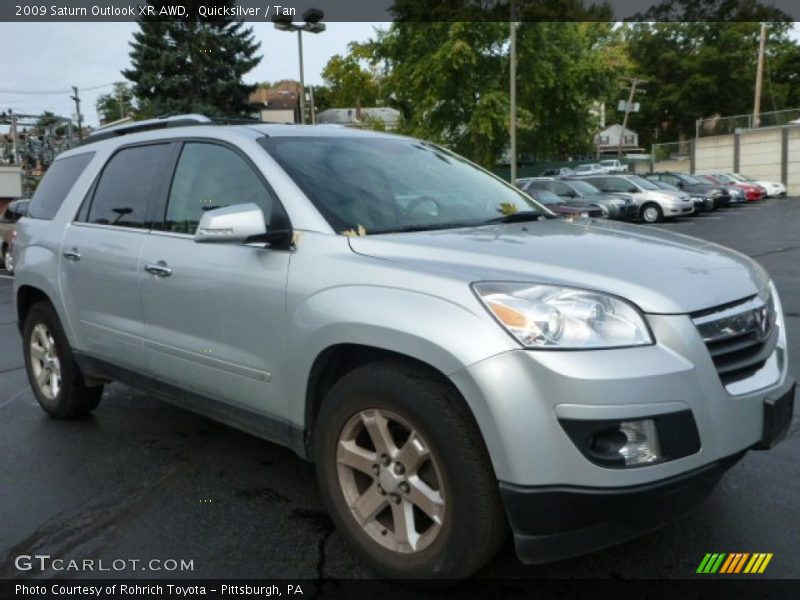 Quicksilver / Tan 2009 Saturn Outlook XR AWD