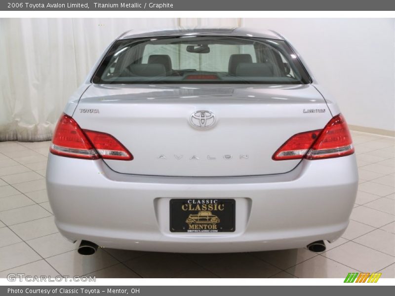 Titanium Metallic / Graphite 2006 Toyota Avalon Limited
