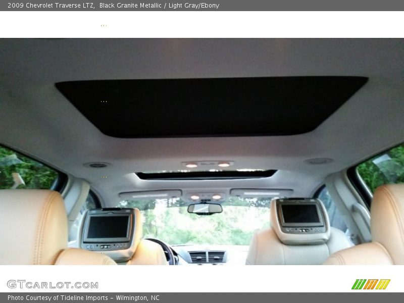 Black Granite Metallic / Light Gray/Ebony 2009 Chevrolet Traverse LTZ