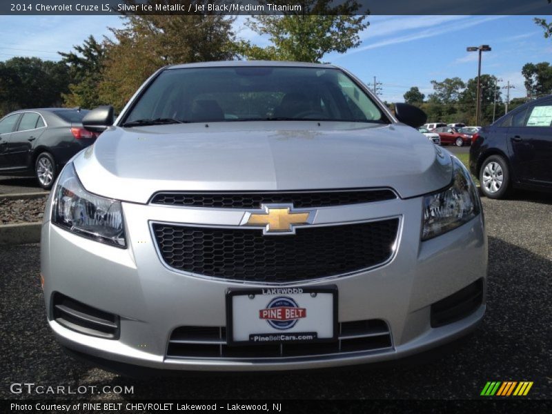 Silver Ice Metallic / Jet Black/Medium Titanium 2014 Chevrolet Cruze LS