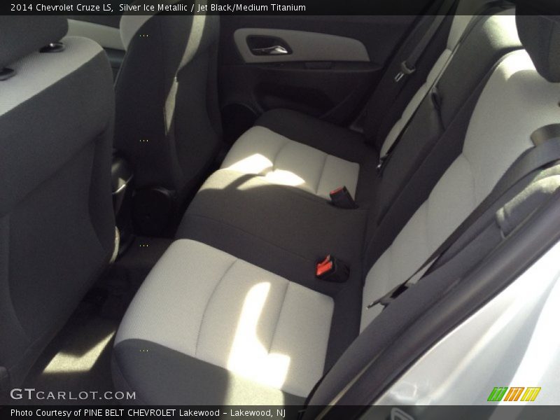 Silver Ice Metallic / Jet Black/Medium Titanium 2014 Chevrolet Cruze LS