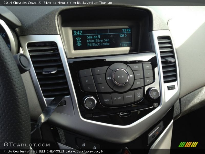 Silver Ice Metallic / Jet Black/Medium Titanium 2014 Chevrolet Cruze LS