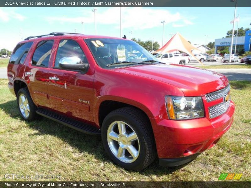 Front 3/4 View of 2014 Tahoe LS