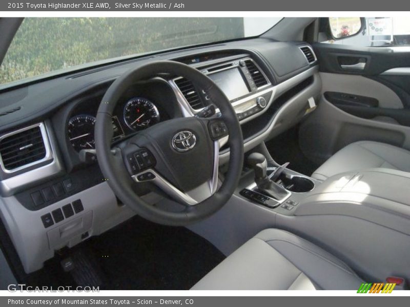  2015 Highlander XLE AWD Ash Interior