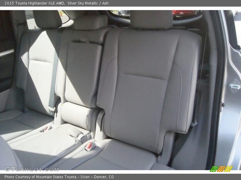 Silver Sky Metallic / Ash 2015 Toyota Highlander XLE AWD