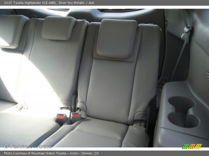 Silver Sky Metallic / Ash 2015 Toyota Highlander XLE AWD