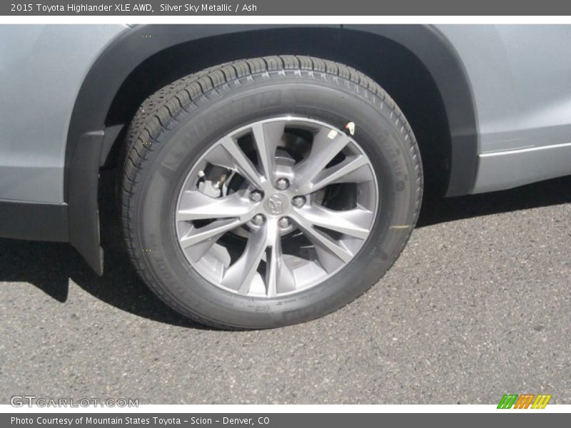 Silver Sky Metallic / Ash 2015 Toyota Highlander XLE AWD