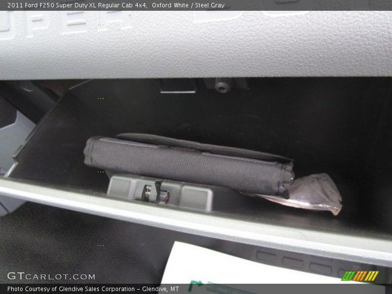 Oxford White / Steel Gray 2011 Ford F250 Super Duty XL Regular Cab 4x4