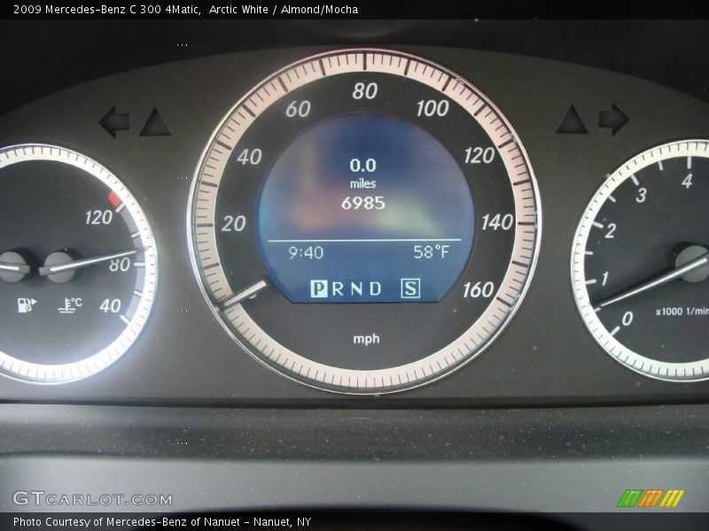 Arctic White / Almond/Mocha 2009 Mercedes-Benz C 300 4Matic