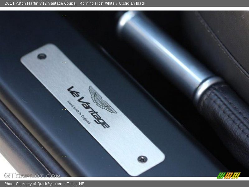  2011 V12 Vantage Coupe Logo