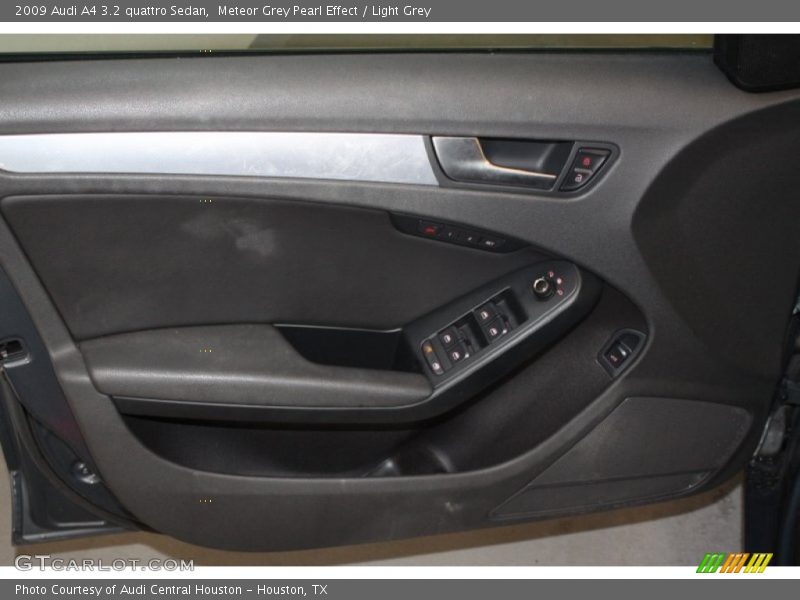 Meteor Grey Pearl Effect / Light Grey 2009 Audi A4 3.2 quattro Sedan