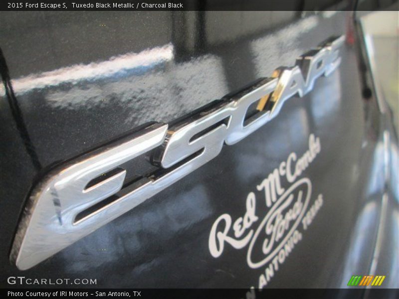 Tuxedo Black Metallic / Charcoal Black 2015 Ford Escape S