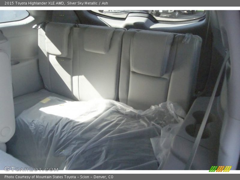 Silver Sky Metallic / Ash 2015 Toyota Highlander XLE AWD