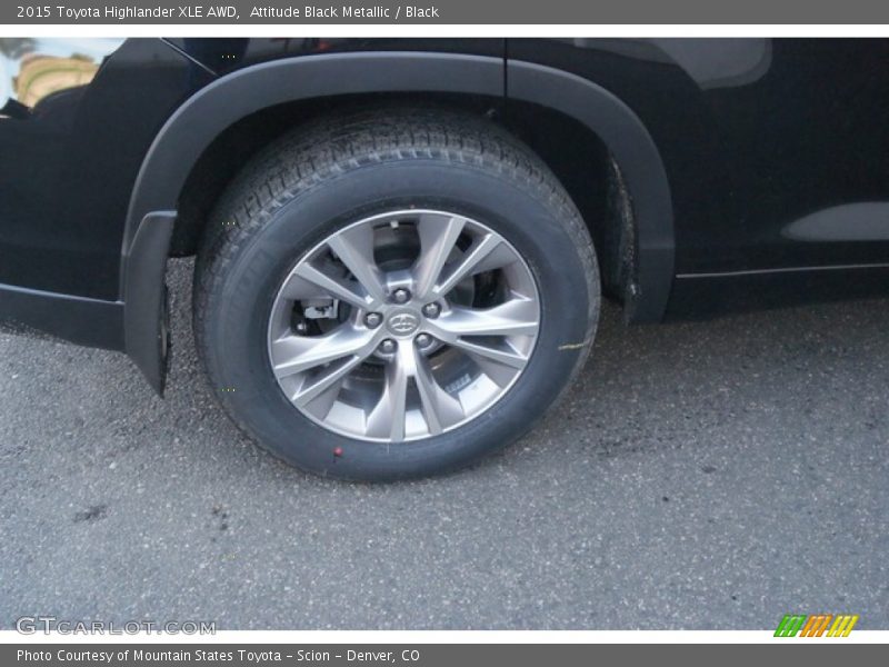 Attitude Black Metallic / Black 2015 Toyota Highlander XLE AWD
