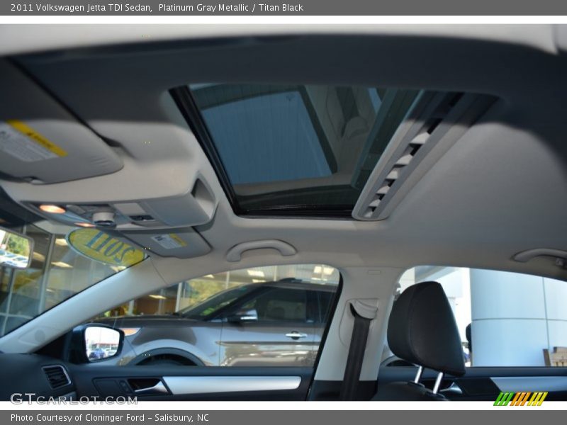 Platinum Gray Metallic / Titan Black 2011 Volkswagen Jetta TDI Sedan