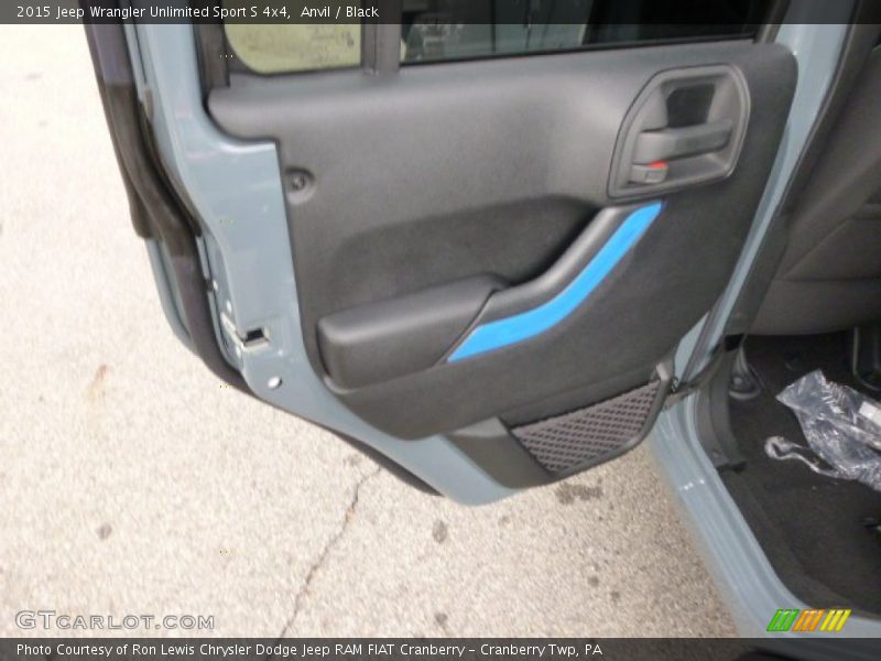 Anvil / Black 2015 Jeep Wrangler Unlimited Sport S 4x4