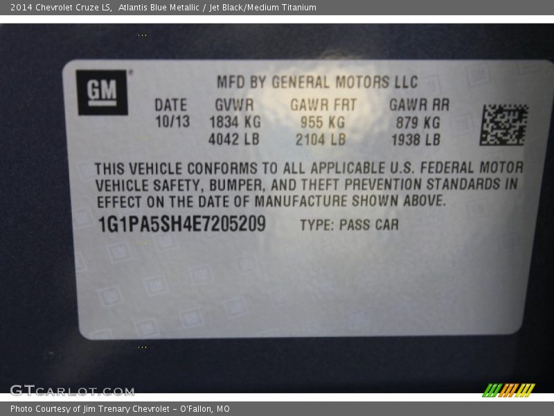 Atlantis Blue Metallic / Jet Black/Medium Titanium 2014 Chevrolet Cruze LS
