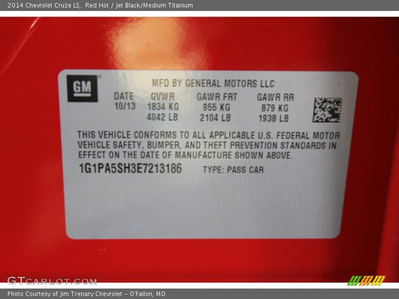 Red Hot / Jet Black/Medium Titanium 2014 Chevrolet Cruze LS
