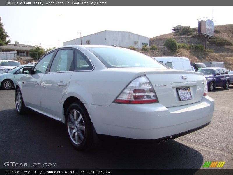 White Sand Tri-Coat Metallic / Camel 2009 Ford Taurus SEL