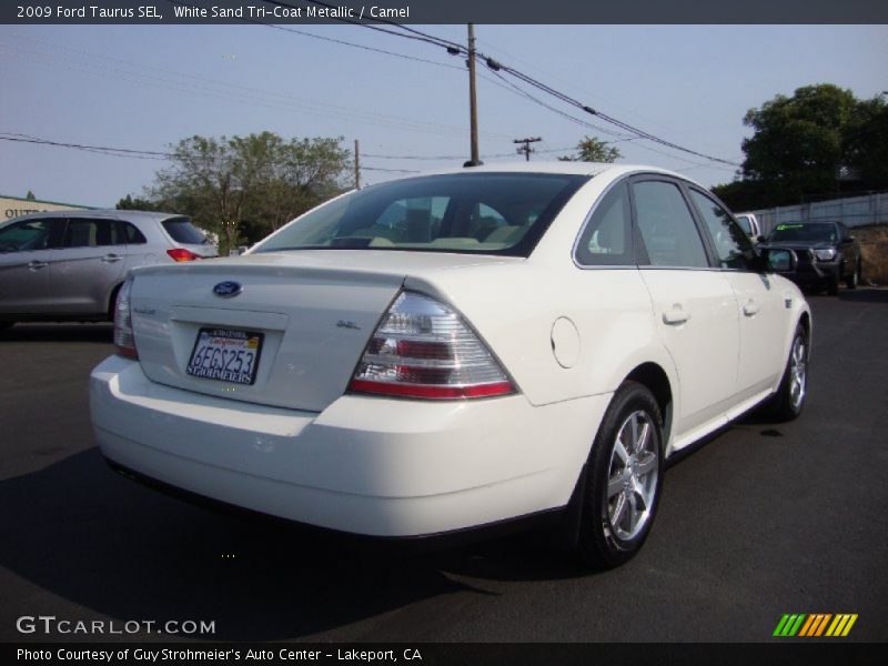 White Sand Tri-Coat Metallic / Camel 2009 Ford Taurus SEL