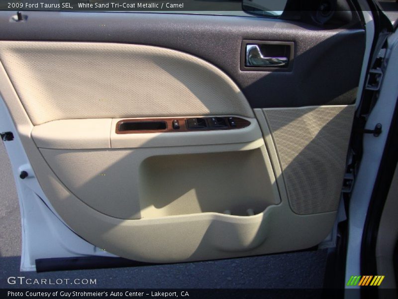White Sand Tri-Coat Metallic / Camel 2009 Ford Taurus SEL