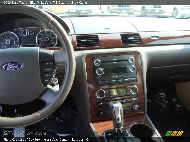 White Sand Tri-Coat Metallic / Camel 2009 Ford Taurus SEL
