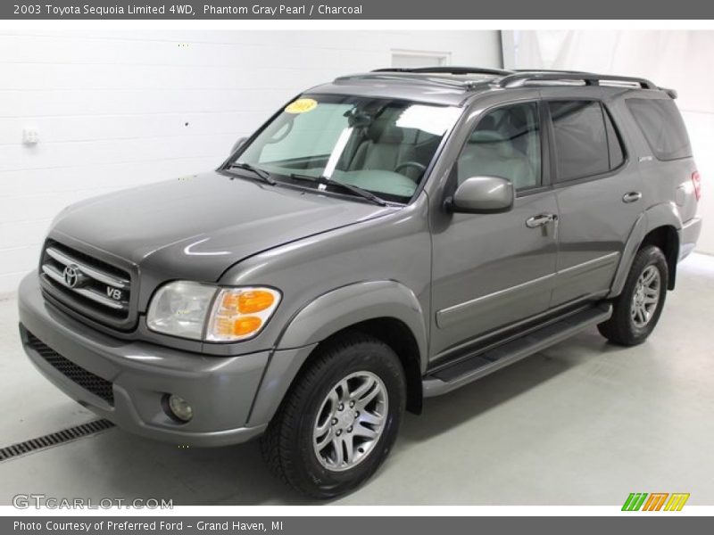 Front 3/4 View of 2003 Sequoia Limited 4WD
