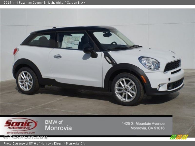 Light White / Carbon Black 2015 Mini Paceman Cooper S