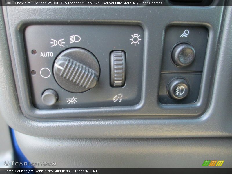 Arrival Blue Metallic / Dark Charcoal 2003 Chevrolet Silverado 2500HD LS Extended Cab 4x4