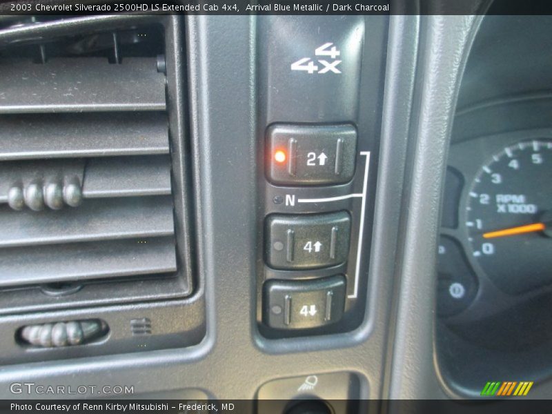 Arrival Blue Metallic / Dark Charcoal 2003 Chevrolet Silverado 2500HD LS Extended Cab 4x4