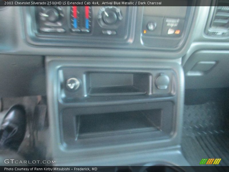 Arrival Blue Metallic / Dark Charcoal 2003 Chevrolet Silverado 2500HD LS Extended Cab 4x4