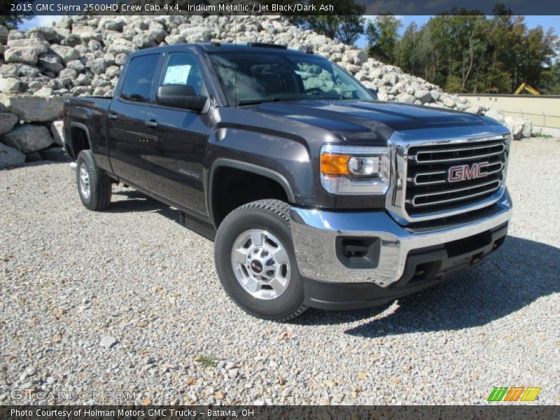 Front 3/4 View of 2015 Sierra 2500HD Crew Cab 4x4