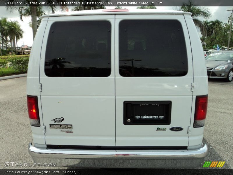 Oxford White / Medium Flint 2014 Ford E-Series Van E350 XLT Extended 15 Passenger Van