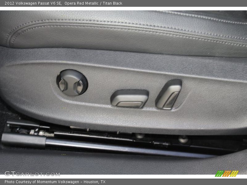 Opera Red Metallic / Titan Black 2012 Volkswagen Passat V6 SE