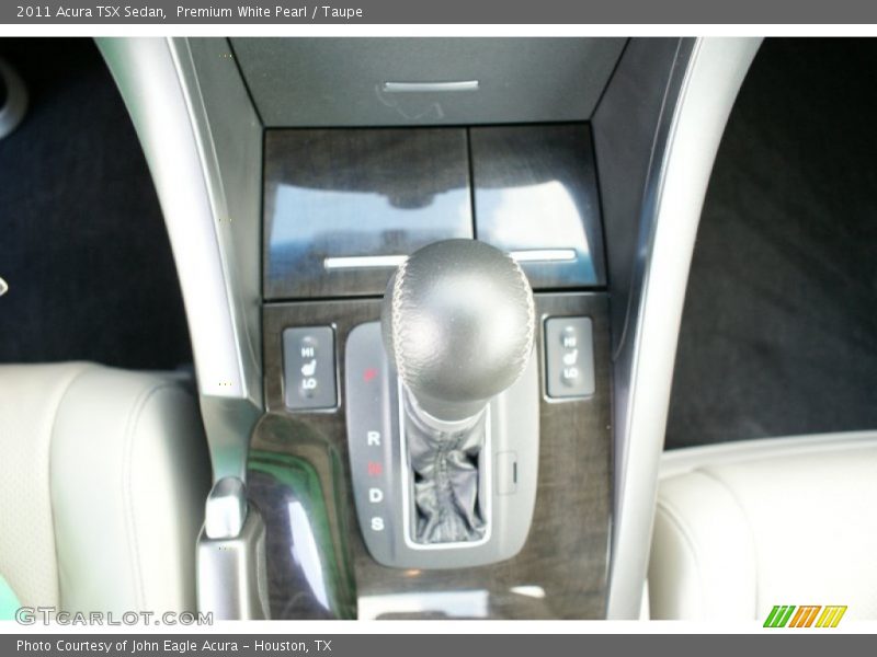 Premium White Pearl / Taupe 2011 Acura TSX Sedan